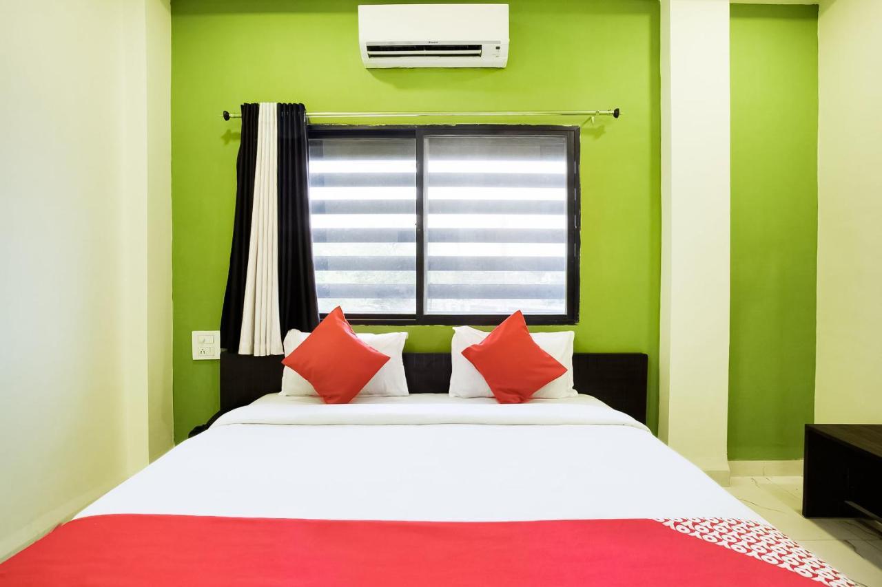 Oyo 39381 Kalajanki Hotel Ujjain Exterior foto